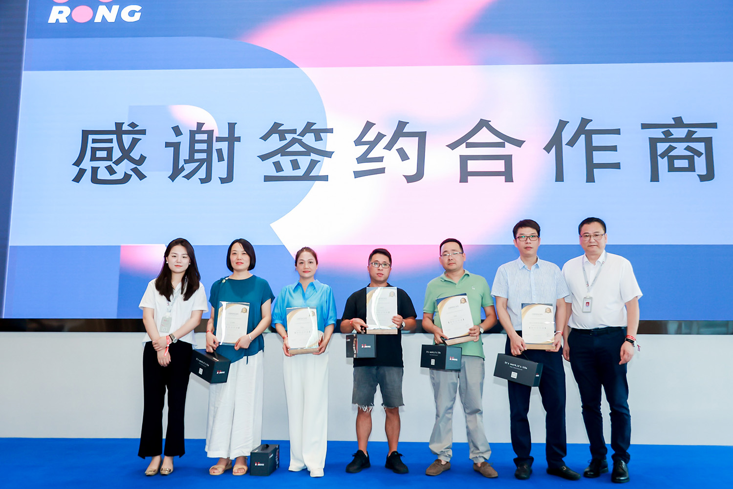 1690789527211896.jpg 簽約 (7).JPG